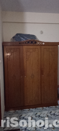 ৩ পাল্নার আলমারি